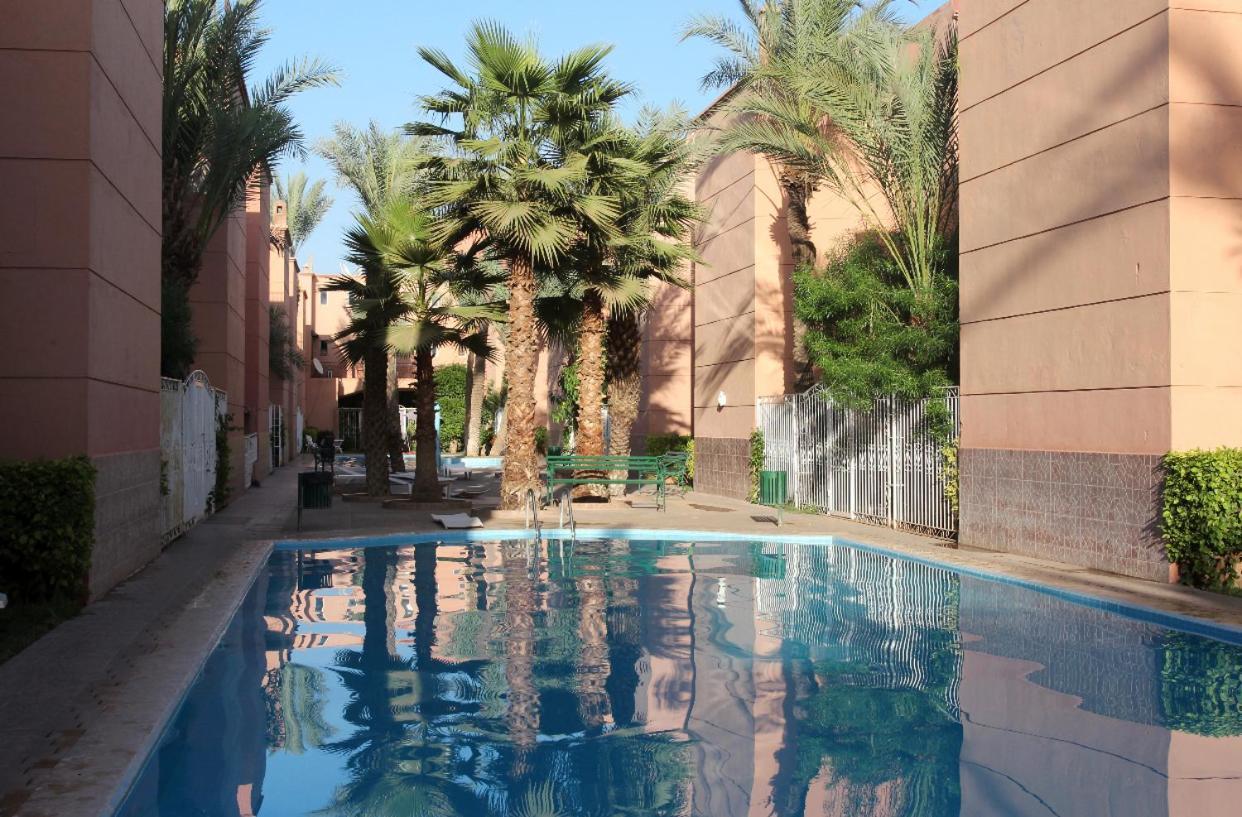 Maison Riad Traditionnel Idealement Situe A Marrakech 마라케시 외부 사진