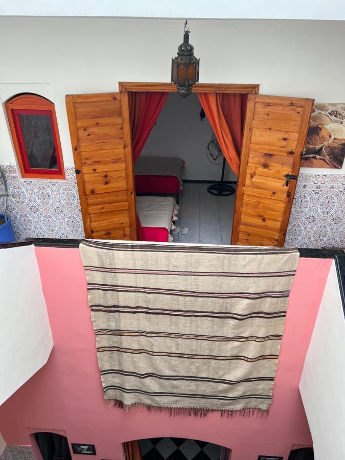 Maison Riad Traditionnel Idealement Situe A Marrakech 마라케시 외부 사진