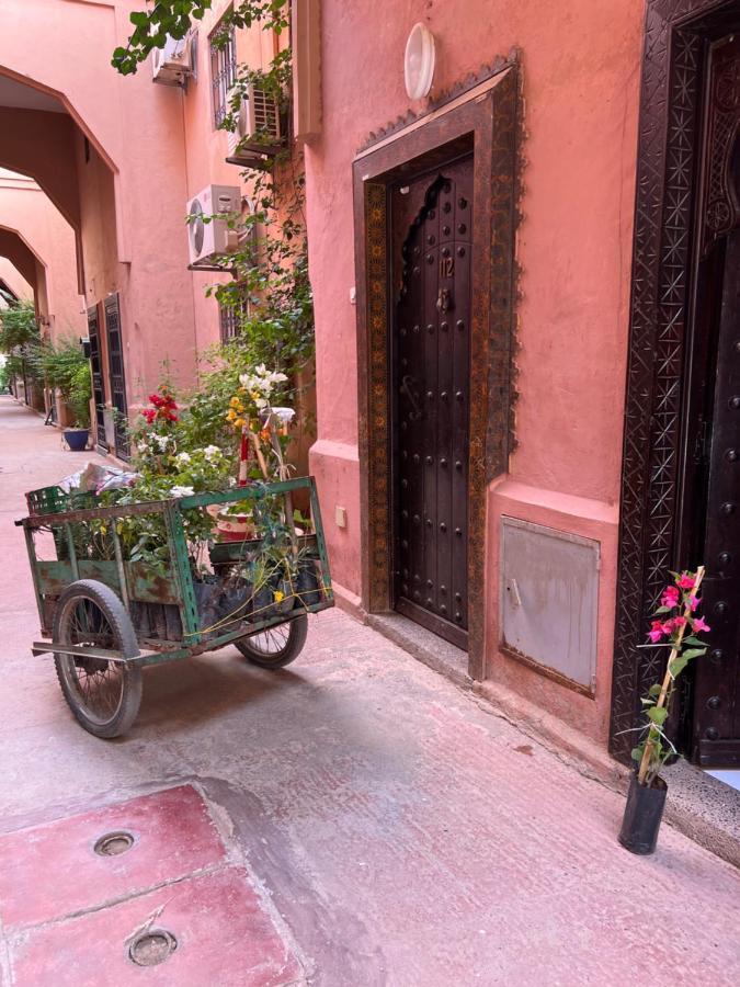 Maison Riad Traditionnel Idealement Situe A Marrakech 마라케시 외부 사진